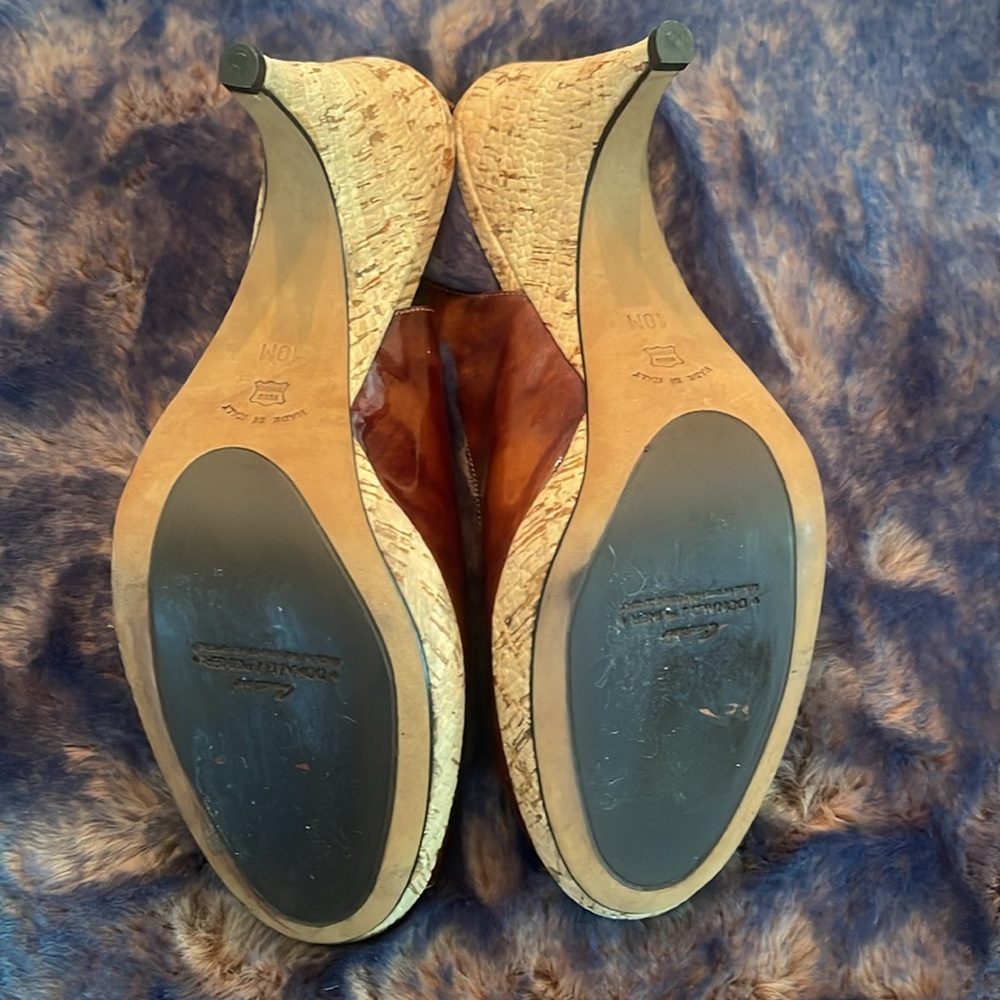 NEW Donald J Pliner Couture Brown Wedge Heels - Picture 6 of 6